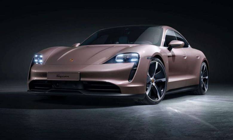 Porsche lance une nouvelle version d'entrée de gamme de sa berline électrique Taycan