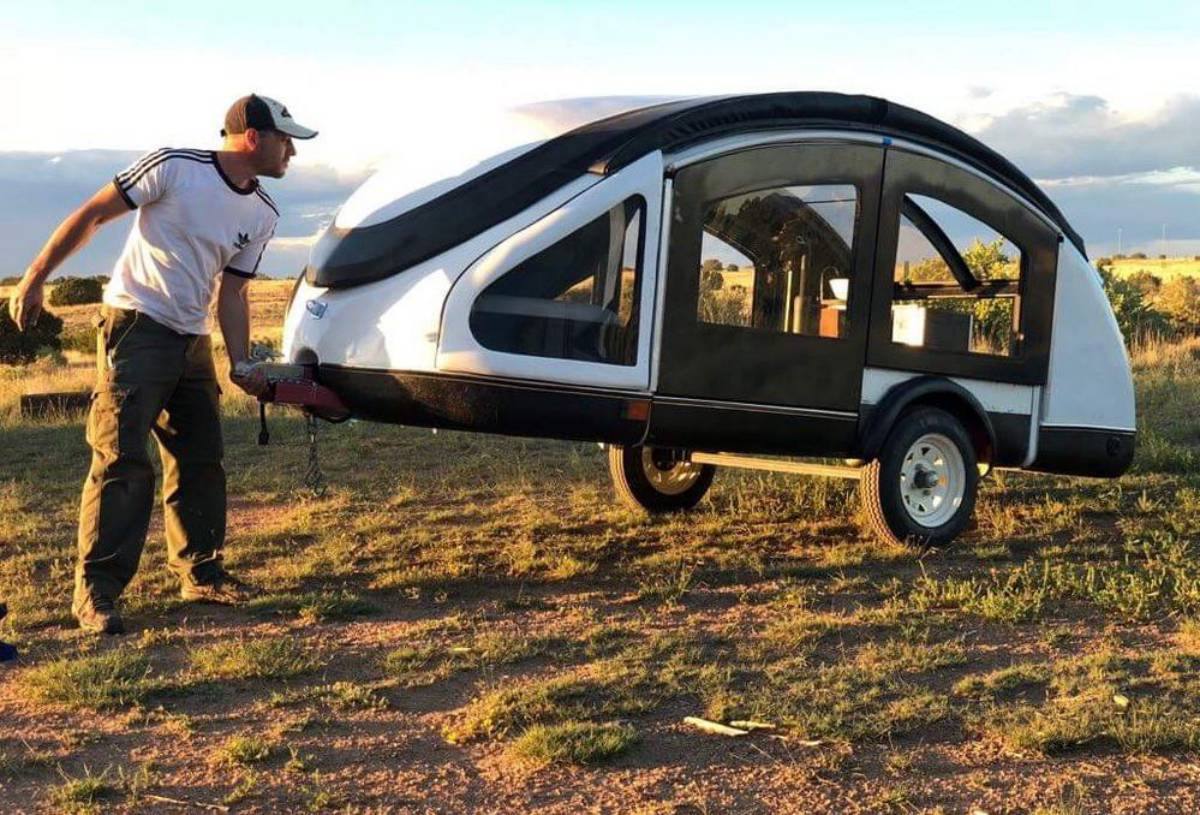 Earth 250LX : la mini-remorque caravane en forme de goutte d'Earth Traveller
