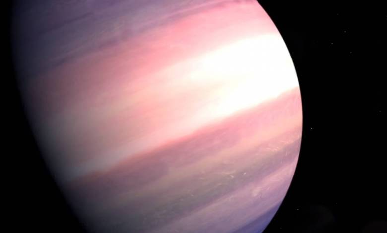 Un stagiaire de la NASA fait une étonnante découverte scientifique après seulement 3 jours de stage....