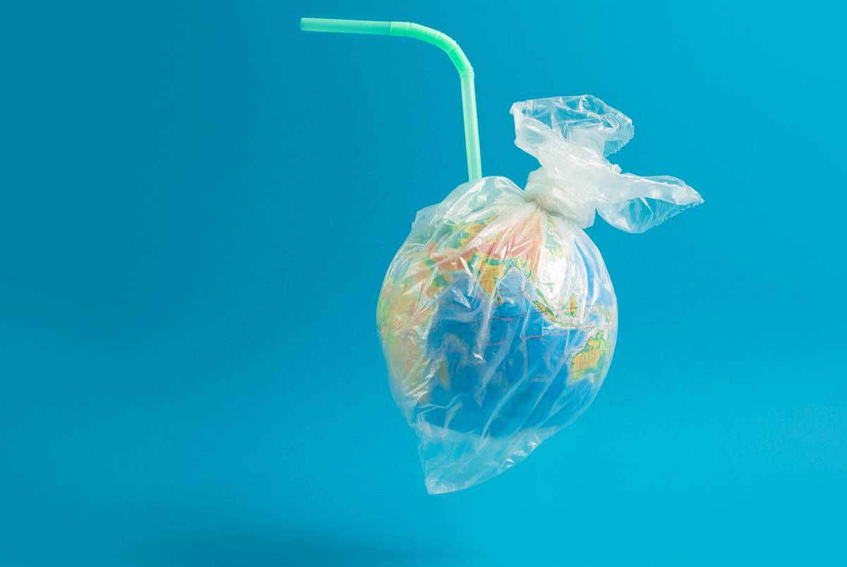 Plastique jetable vendu comme “réutilisable” : on ne laisse pas