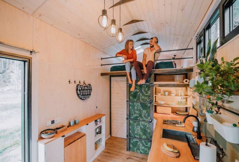 Tiny-House : Cap sur l'Autriche avec le projet Datscha, une maison sur roue tout en bois !
