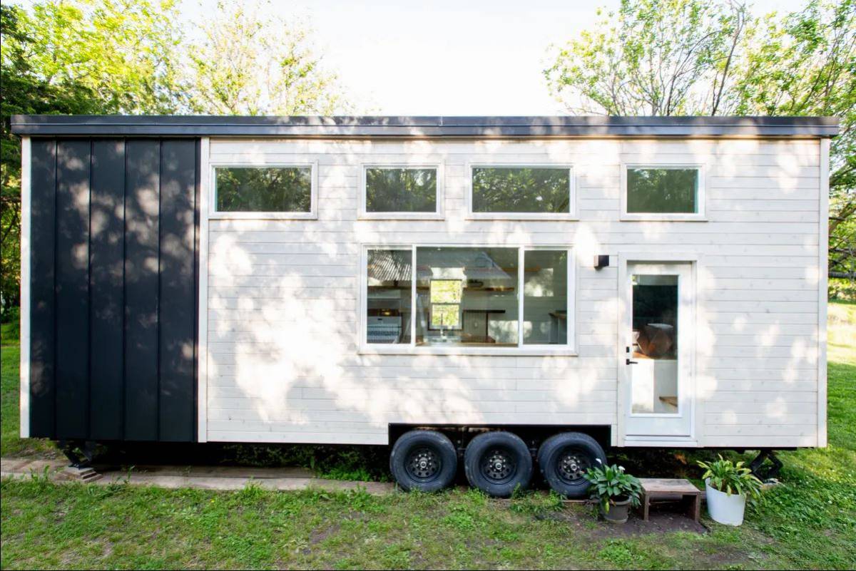 Sycamore : une élégante Tiny house de 30m² réalisée par l'entreprise Made Relative