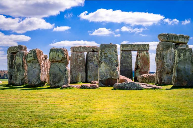 Quand une découverte sur les origines de Stonehenge résonne avec la légende de Merlin l’Enchanteur