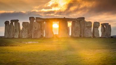 Quand une découverte sur les origines de Stonehenge résonne avec la légende de Merlin l’Enchanteur