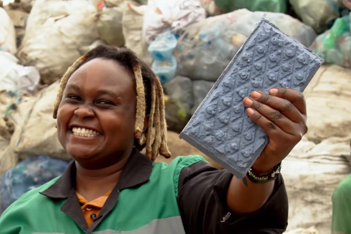 Une jeune kényane recycle le plastique en briques de construction 5 fois plus solides que le béton !