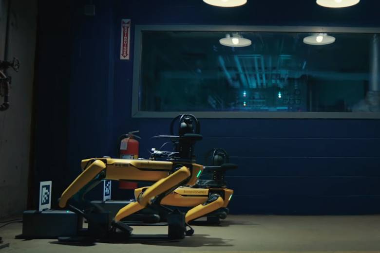 Spot : le chien-robot de Boston Dynamics peut désormais fonctionner indéfiniment grace à son bras multifonction