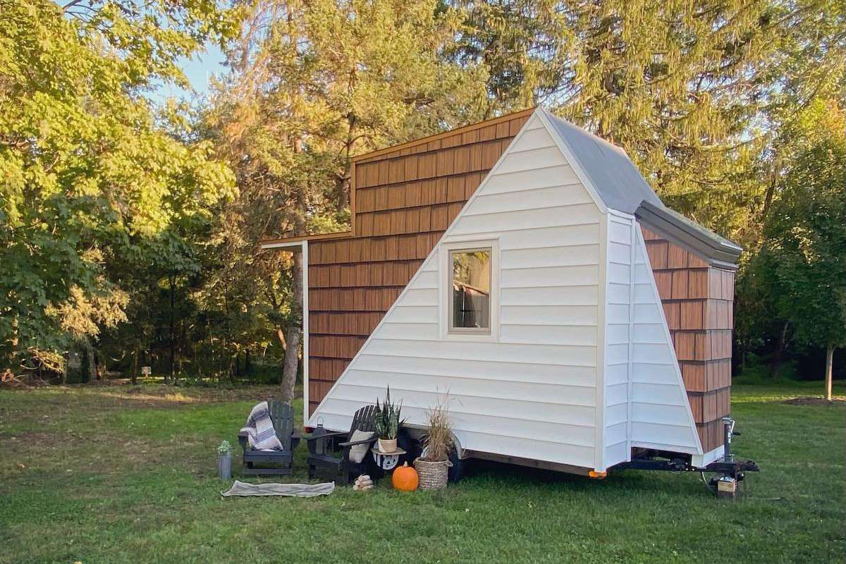 The Mountain, une minie tiny-house avec un toit en verre pour contempler les étoiles !