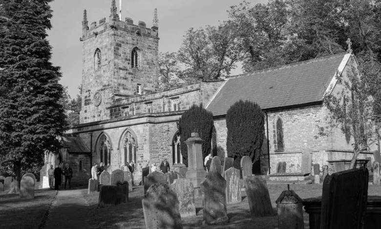 En 1666 le village anglais d'Eyam est parvenu à contenir l'épidémie de peste grâce à une quarantaine stricte !