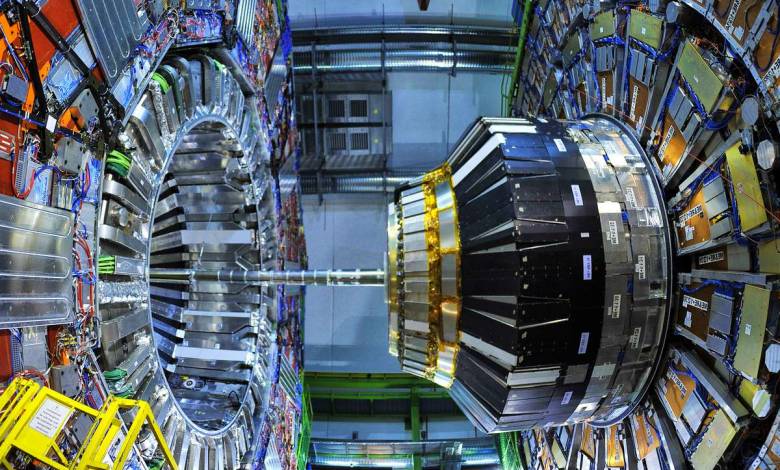 Découverte de quatre nouvelles particules subatomiques au CERN