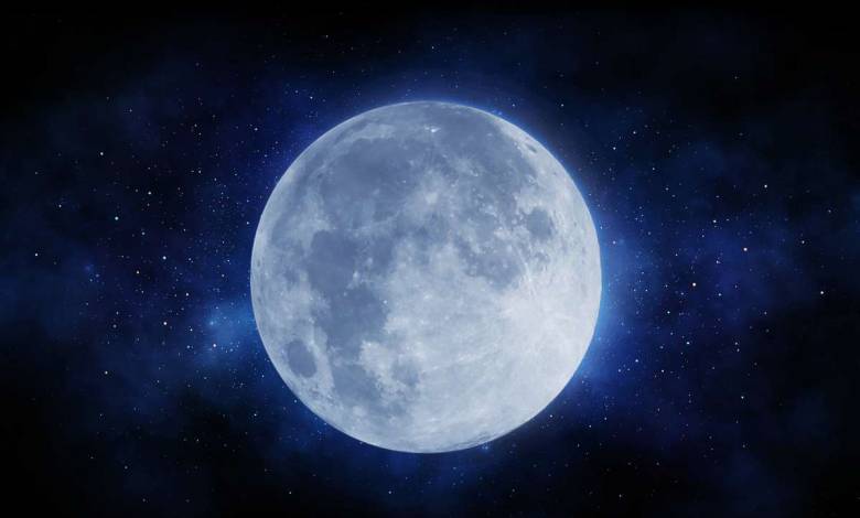 Nous ne la voyons pas à l'oeil nu mais la Lune traîne une longue queue lumineuse, comme une comète !