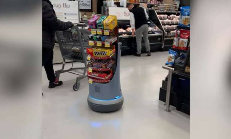 Vous fuyez le rayon bonbon au supermarché ? M&M's invente un robot qui vous suit partout avec des confiseries !
