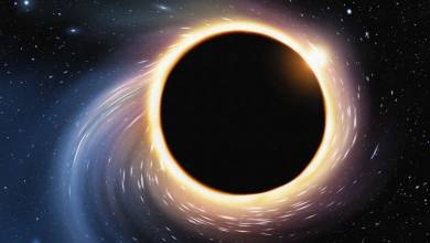 Au lieu de se tenir calmement au centre de sa galaxie, ce trou noir supermassif se déplace à 4 800 km par seconde