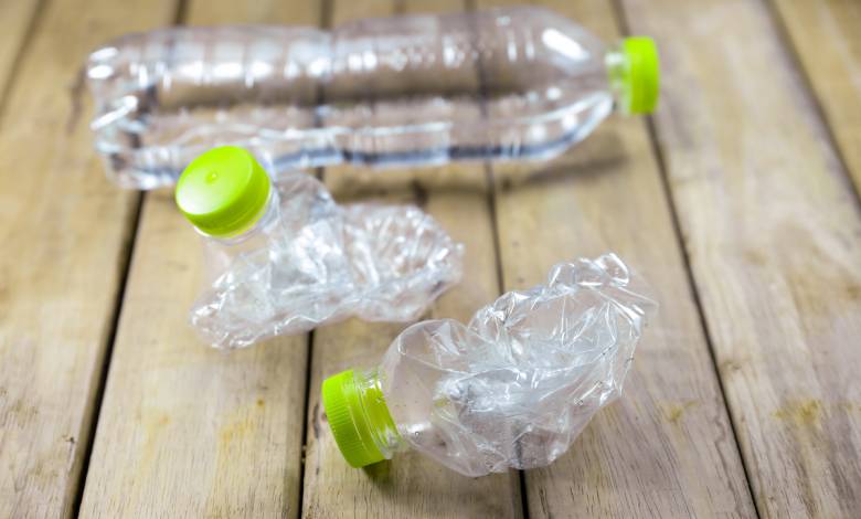 Faut-il écraser ou compresser les bouteilles en plastique pour le recyclage ?