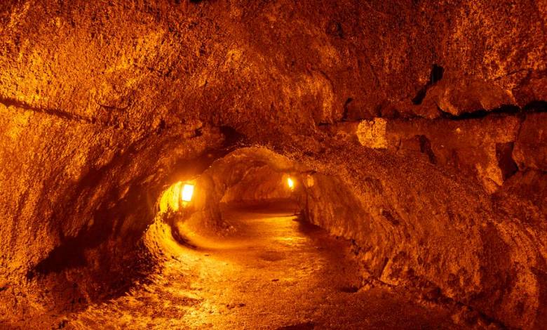 Colonisation de Mars : des scientifiques veulent s'entraîner dans des tubes de lave à Hawaï