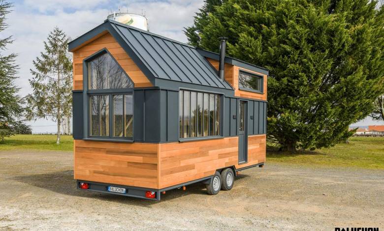 Tiny House : Baluchon dévoile sa dernière création, une magnifique micro maison à verrières !