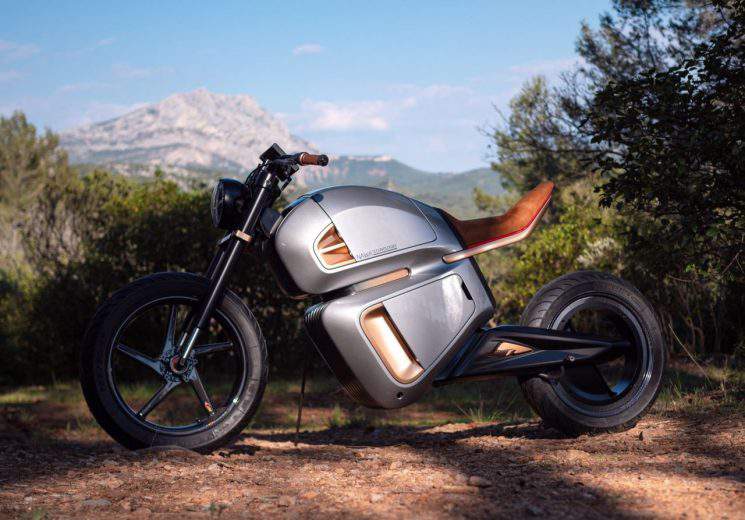 Nawa Racer : l’étonnante moto électrique à supercondensateurs s’apprête à démontrer ses performances