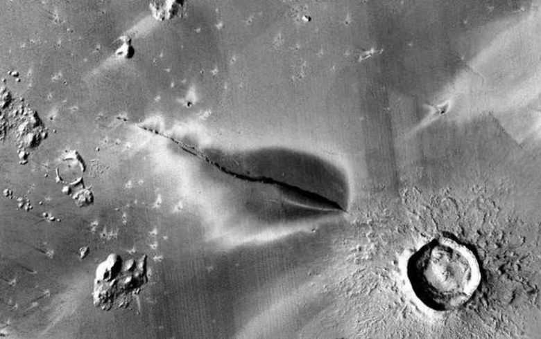 Mars : découverte d’une activité volcanique récente, renforçant l’hypothèse d’une vie souterraine