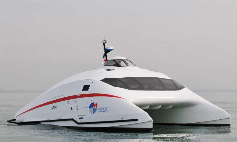 Lili, un bateau taxi innovant qui file au-dessus de l'eau à 100 km/h !