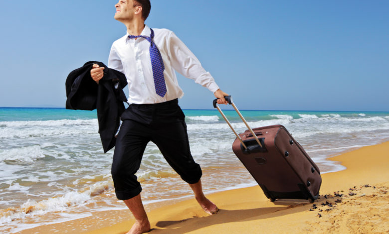 Disponible depuis plus de 100 ans, l’invention de la valise à roulettes freinée par le culte de la virilité...