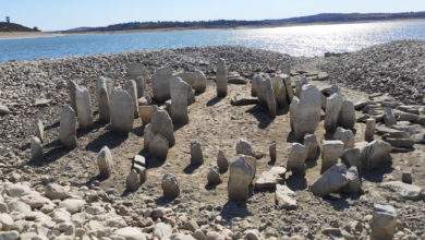 Insolite : un gigantesque stonehenge apparaît aléatoirement en Espagne !