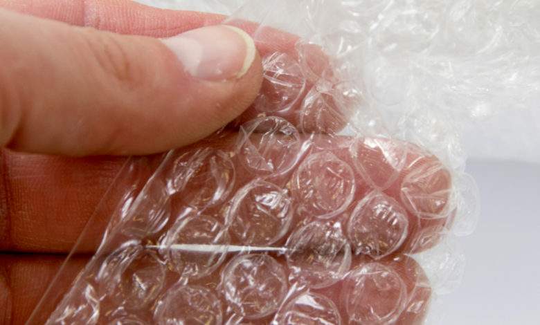 Pour quelles raisons aimons-nous tant éclater le papier bulle ?