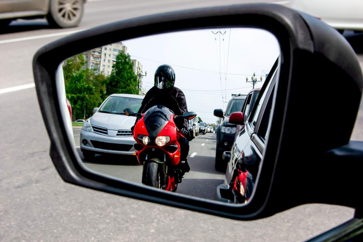 Les motards de nouveau autorisés à pratiquer la circulation interfile mais pas de partout...