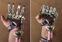 Steampunk : un ingénieur a conçu et fabriqué sa propre prothèse de main robotisée