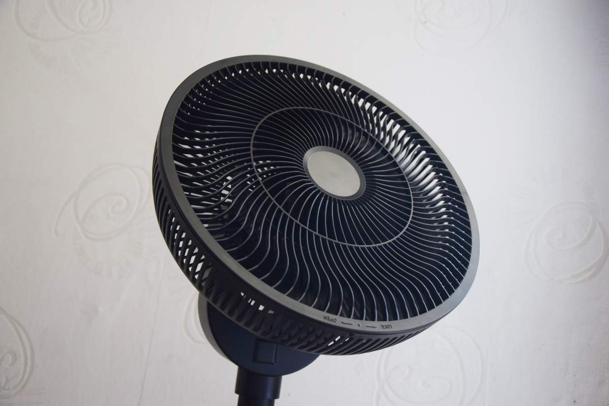 Nous avons testée le ventilateur Whisper Flex de Duux, sans fil et silencieux !