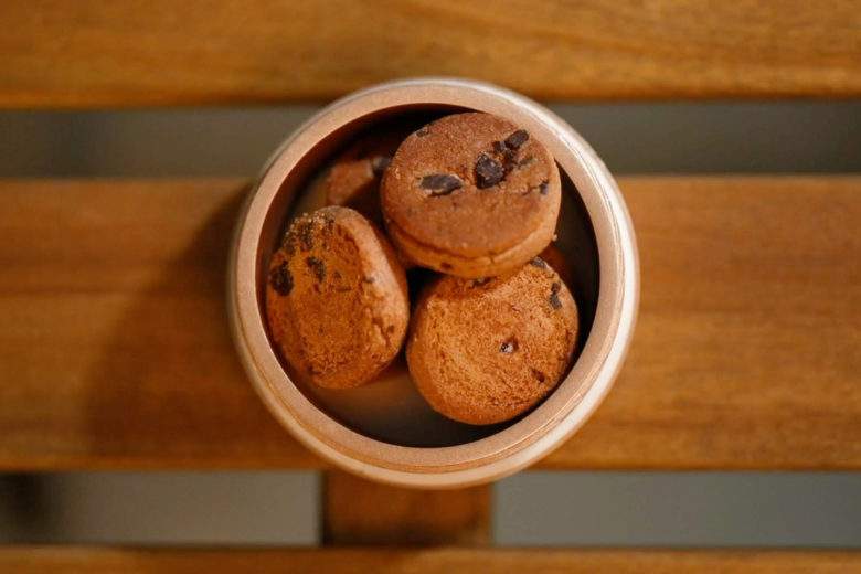 Verre à bière, filtre à thé et compartiment à cookies, ce thermos fait exploser les compteurs sur Kickstarter