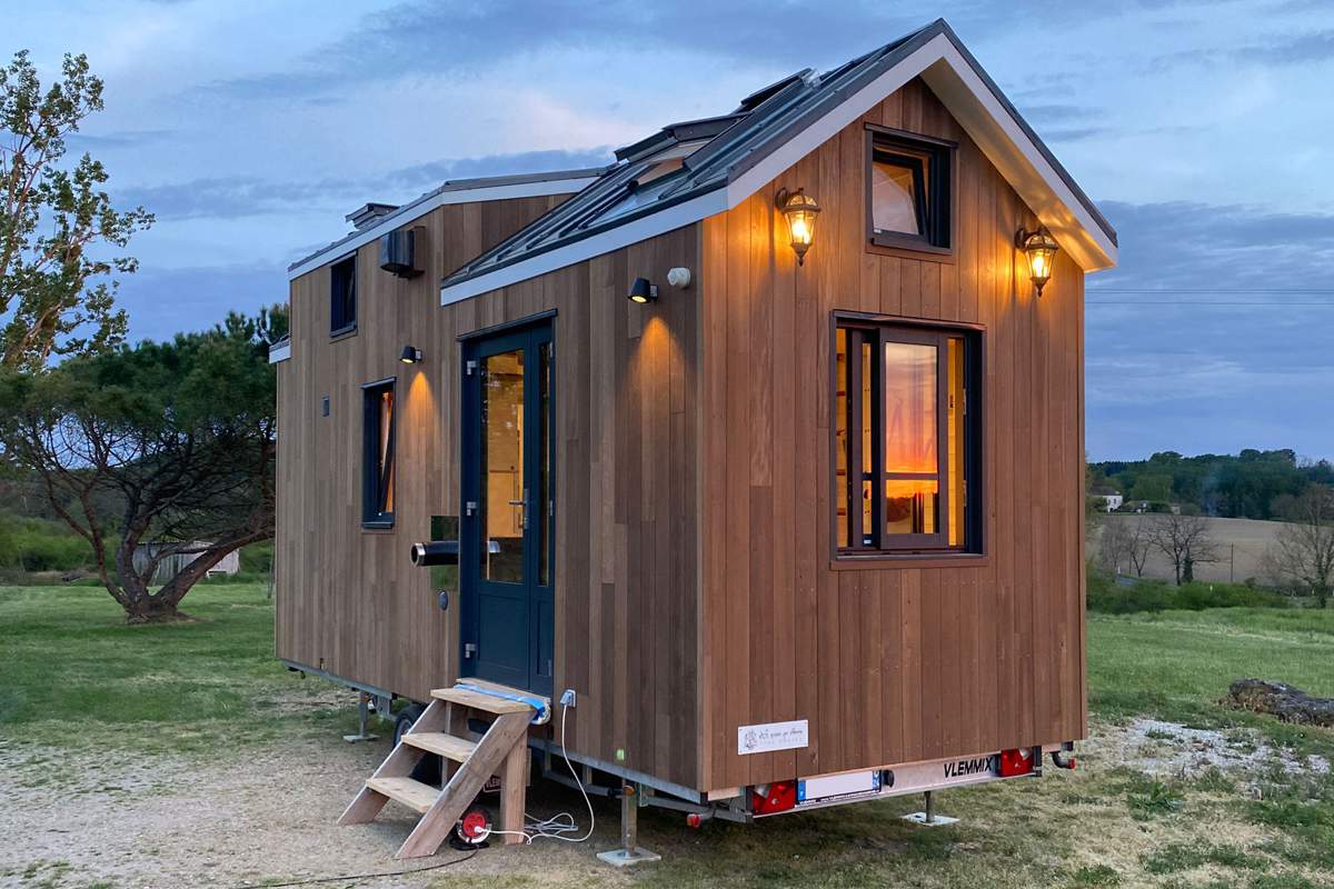 La Petite Maison Qui Chemine nous dévoile sa dernière Tiny House, et elle est magnifique !