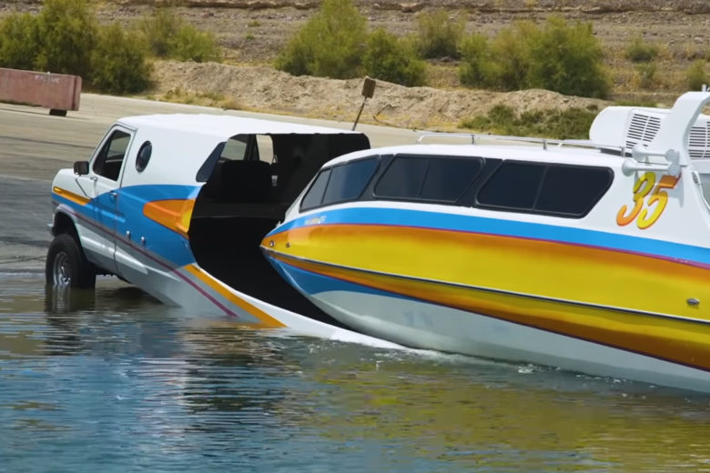 Boaterhome : un véhicule hybride à mi-chemin entre le bateau et le camping-car
