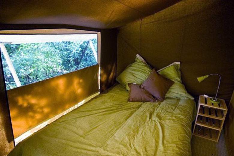 Cabanon : le dernier fabricant en France de tente de camping