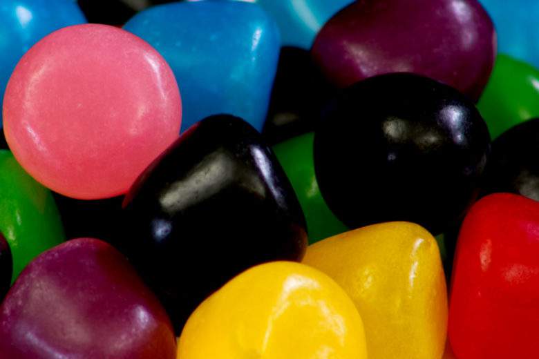 Insolite : les bonbons Dragibus ont-ils vraiment tous le même goût ?!