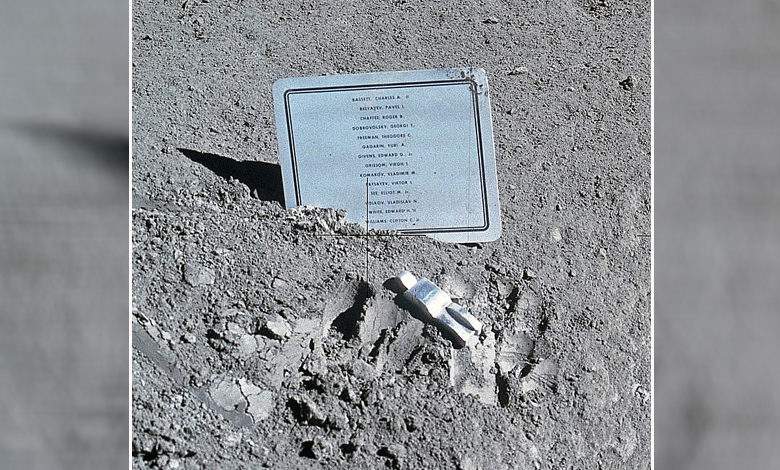 Fallen Astronaut, l'unique œuvre d'art présente sur la Lune en hommage aux cosmonautes morts en mission