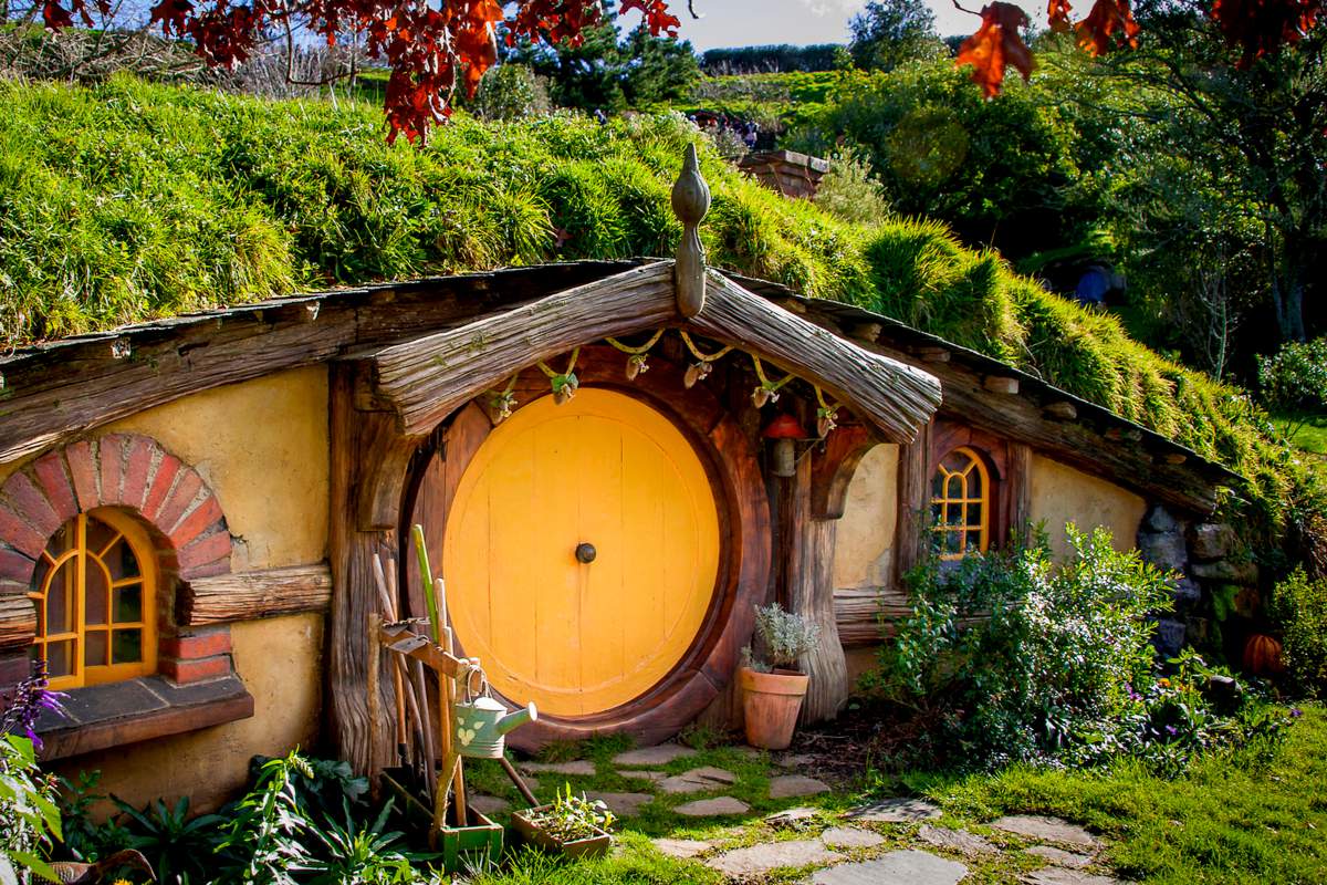 Un écossais travaillant chez IKEA s'est construit une petite maison de Hobbit pour seulement 2350€