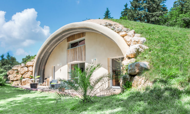NaturaDôme  : cette société des Hautes-Pyrénées fabrique des petites maisons de hobbits