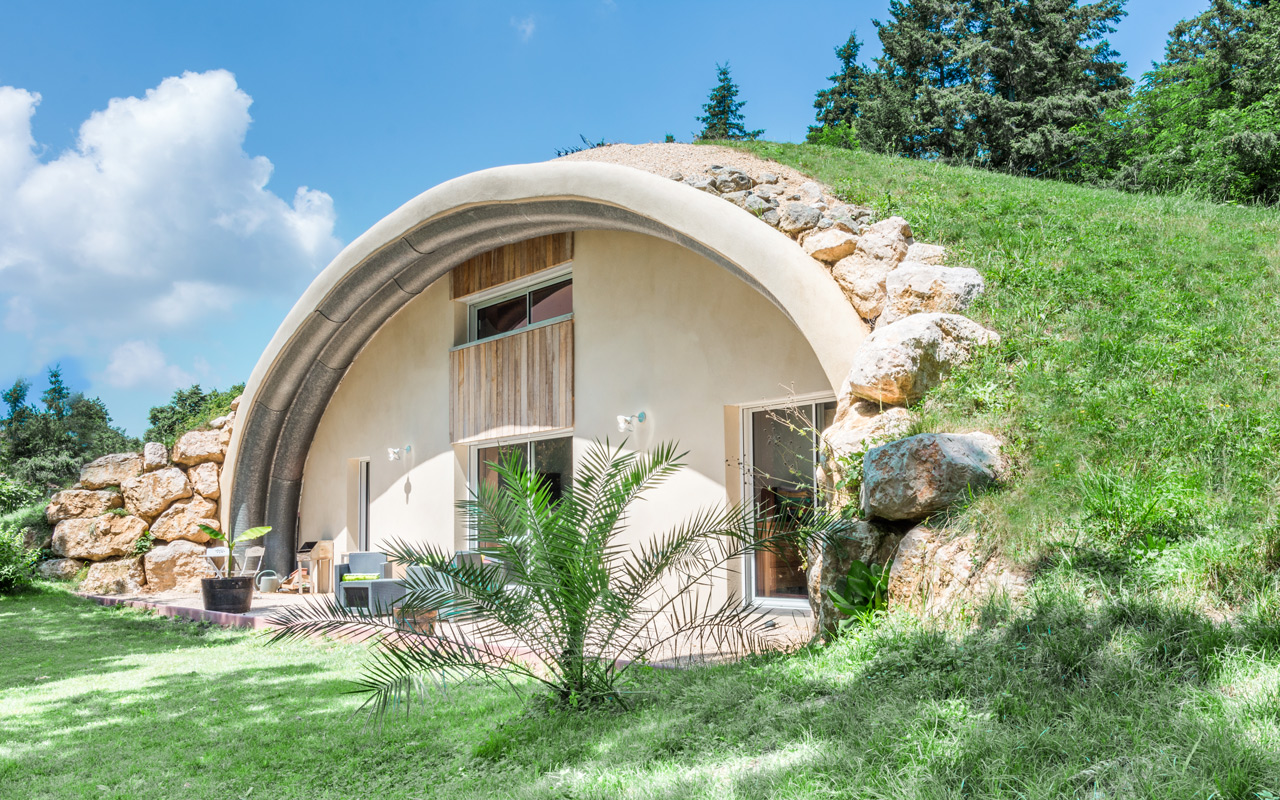 NaturaDôme  : cette société des Hautes-Pyrénées fabrique des petites maisons de hobbits