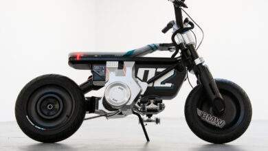 BMW présente son nouveau concept de moto électrique : le CE 02
