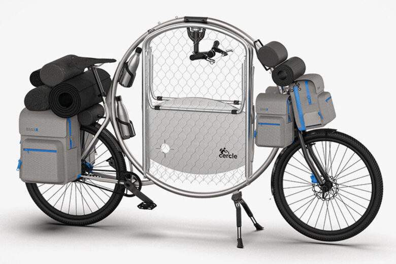 Un étudiant invente un étrange concept : le vélo camping-car !