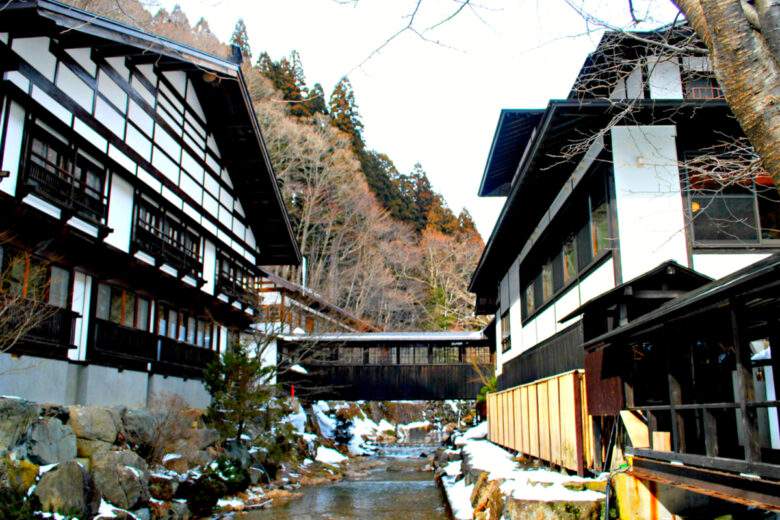 Japon : le plus ancien hôtel du monde est tenu par la même famille depuis plus de 1300 ans
