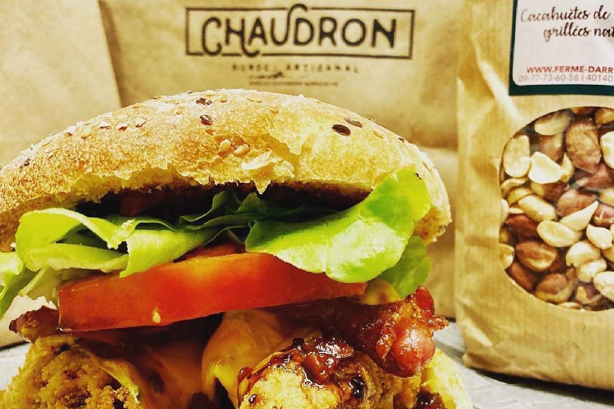 Le Chaudron : ce foodtruck propose un sandwich au CBD