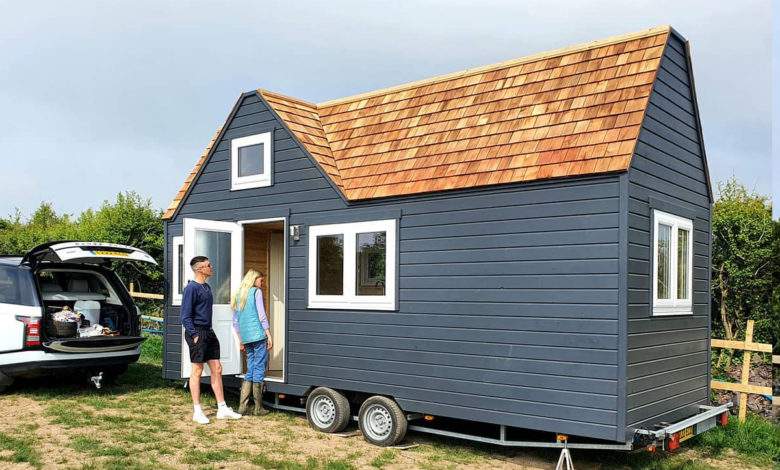 Immobilier : n'arrivant pas à acheter une maison, un couple construit sa tiny-house pour moins de 35000€