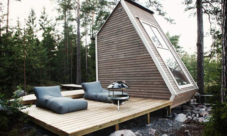 Nido est une petite cabane avec mezzanine de 10 mètres carrés.