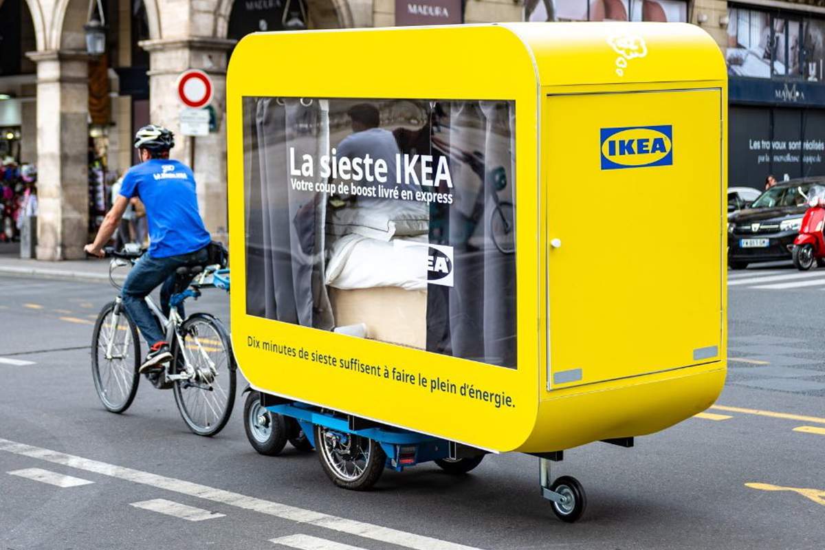 Retour au bureau compliqué ? IKEA vous livre des capsules pour la sieste et c'est génial !