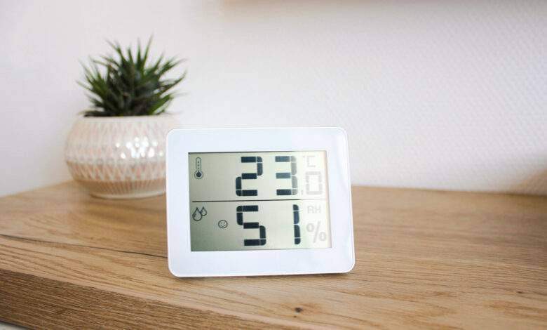 Hygromètre thermomètre mesurant la température et l’humidité optimales dans une maison, un appartement ou un bureau