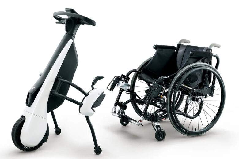 Toyota C+Walk : une version pour électrifier un fauteuil roulant.