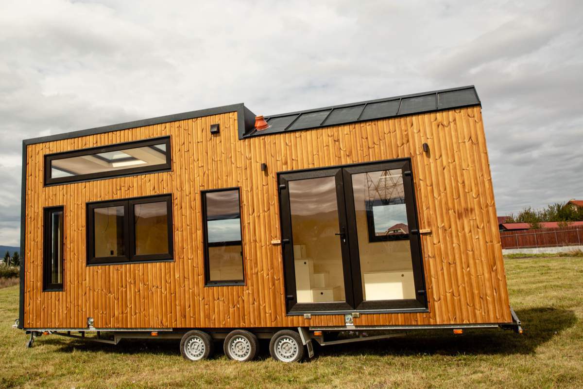 Petite maison mobile, idéale pour les expériences en plein air et les vacances