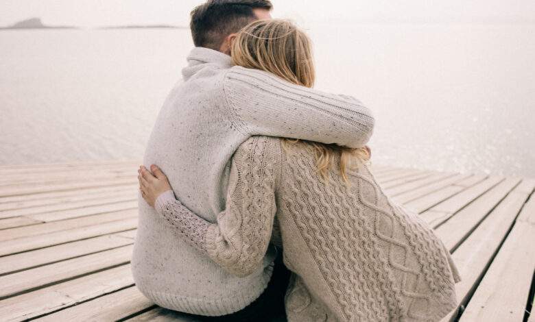 Fréquence, durée et position, voici comment faire des "câlins bénéfiques" selon la science
