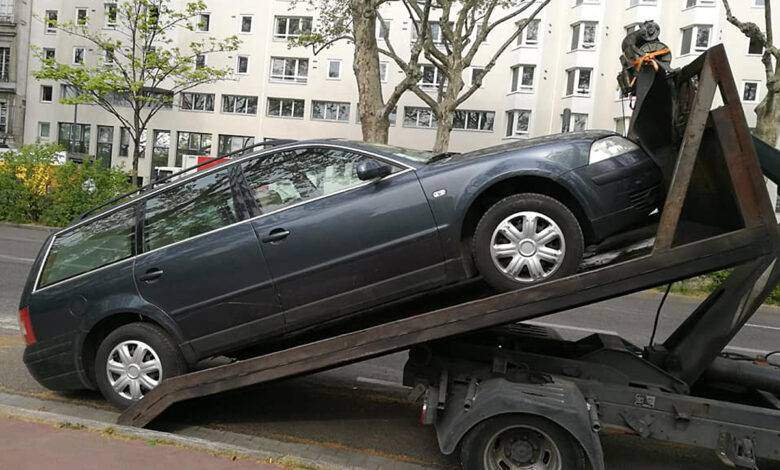 Une Passat modèle 2002 qui part à la casse