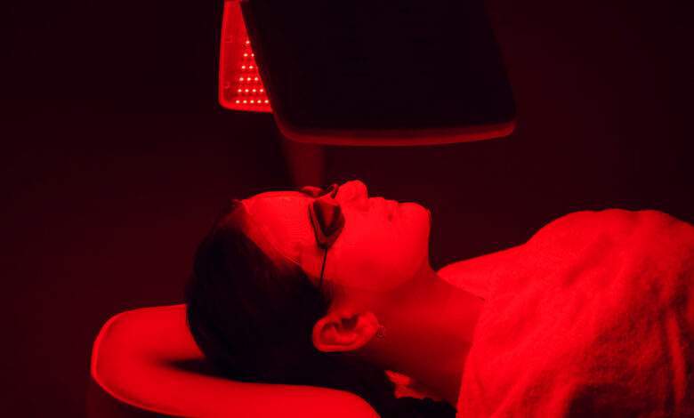 La luminothérapie est-elle le traitement efficace pour l'acné ?